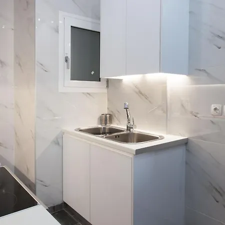 Renovated 2 Bedroom Apt In Larissis Railway Station And Metro Apartment Athens