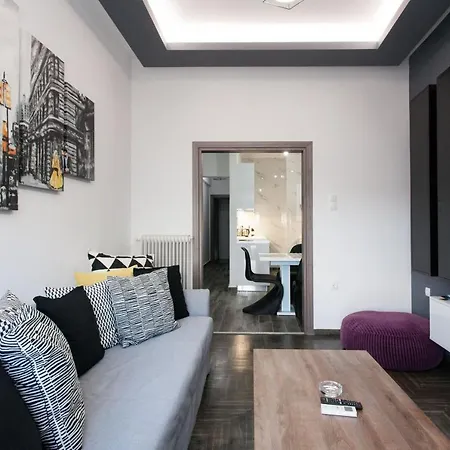 Renovated 2 Bedroom Apt In Larissis Railway Station And Metro Apartment Athens