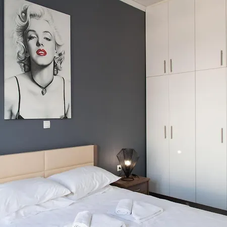 Renovated 2 Bedroom Apt In Larissis Railway Station And Metro Apartment Athens